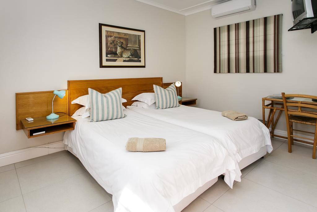Wagon Wheel Country Lodge Beaufort West Esterno foto