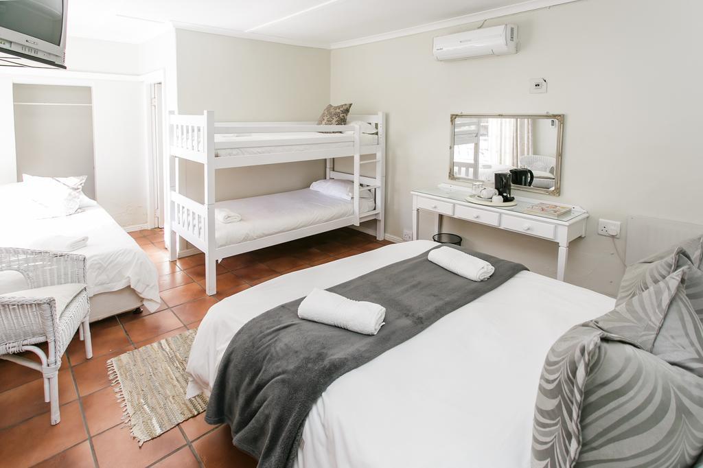 Wagon Wheel Country Lodge Beaufort West Esterno foto