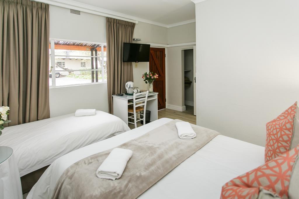 Wagon Wheel Country Lodge Beaufort West Esterno foto