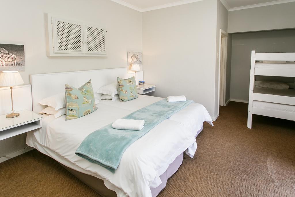 Wagon Wheel Country Lodge Beaufort West Esterno foto
