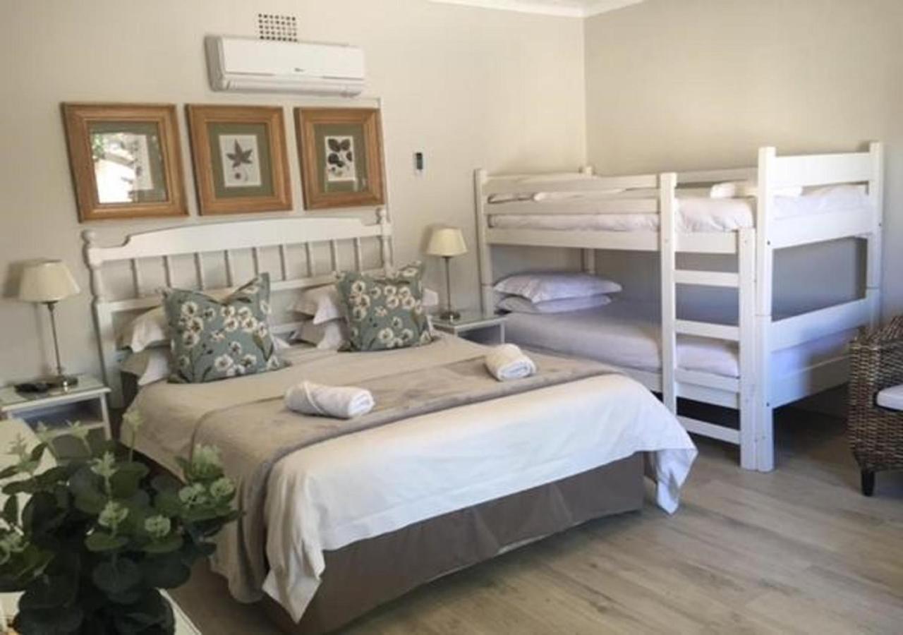 Wagon Wheel Country Lodge Beaufort West Esterno foto